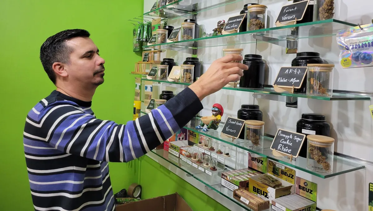 découvrez les nouvelles réglementations et les contrôles de police concernant le cbd en 2026, ainsi que leurs impacts sur les consommateurs et les commerçants.